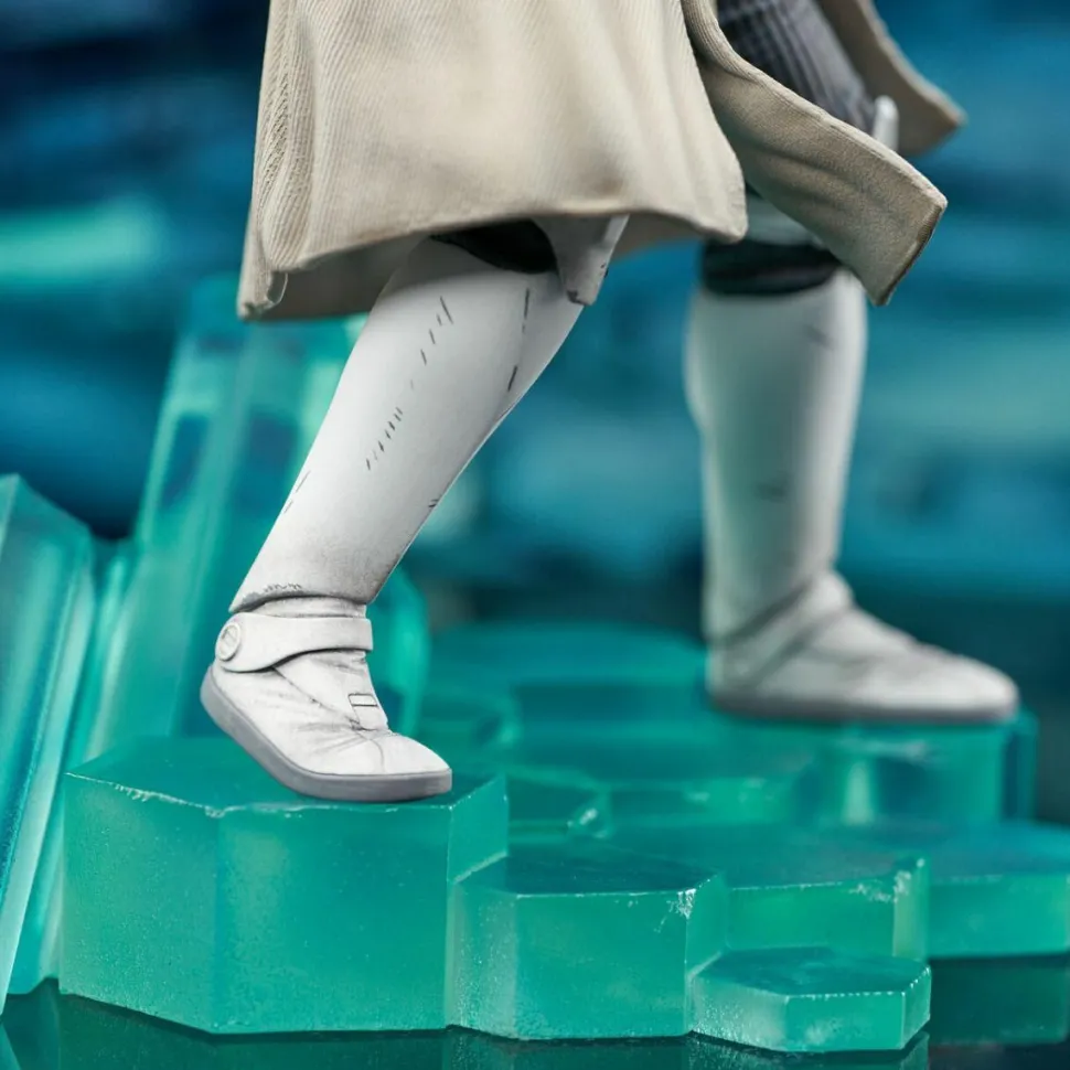 Star Wars: The Clone Wars - General Obi-Wan Kenobi Premier Collection 11” Statue