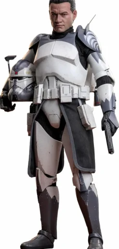 Star Wars: The Clone Wars - Clone Commander Wolffe 1/6th Scale Hot Toys Action Figure