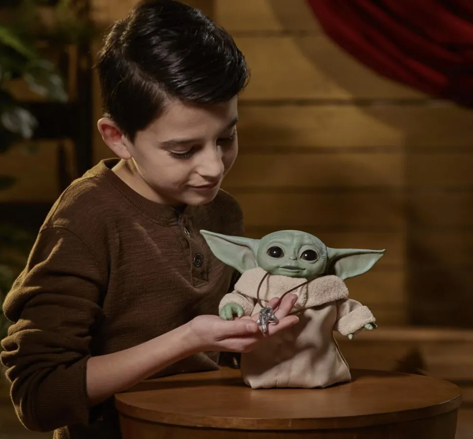 Star Wars: The Mandalorian - The Child (Baby Yoda) Animatronic Figure