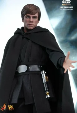 Star Wars: The Mandalorian - Luke Skywalker 1/6th Scale Hot Toys Action Figure