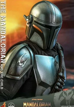 Star Wars: The Mandalorian - The Mandalorian & The Child 1/4 Scale Hot Toys Action Figure 2-Pack (Int Sales Only)