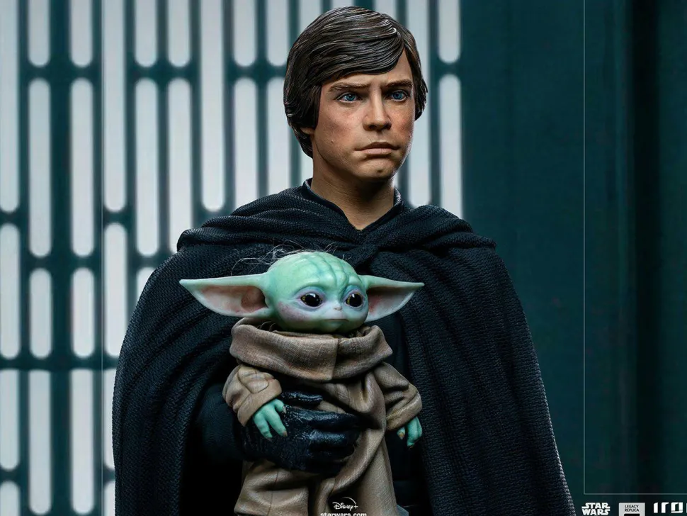 Star Wars: The Mandalorian - Luke Skywalker, R2-D2 & Grogu 1/4 Scale Legacy Statue