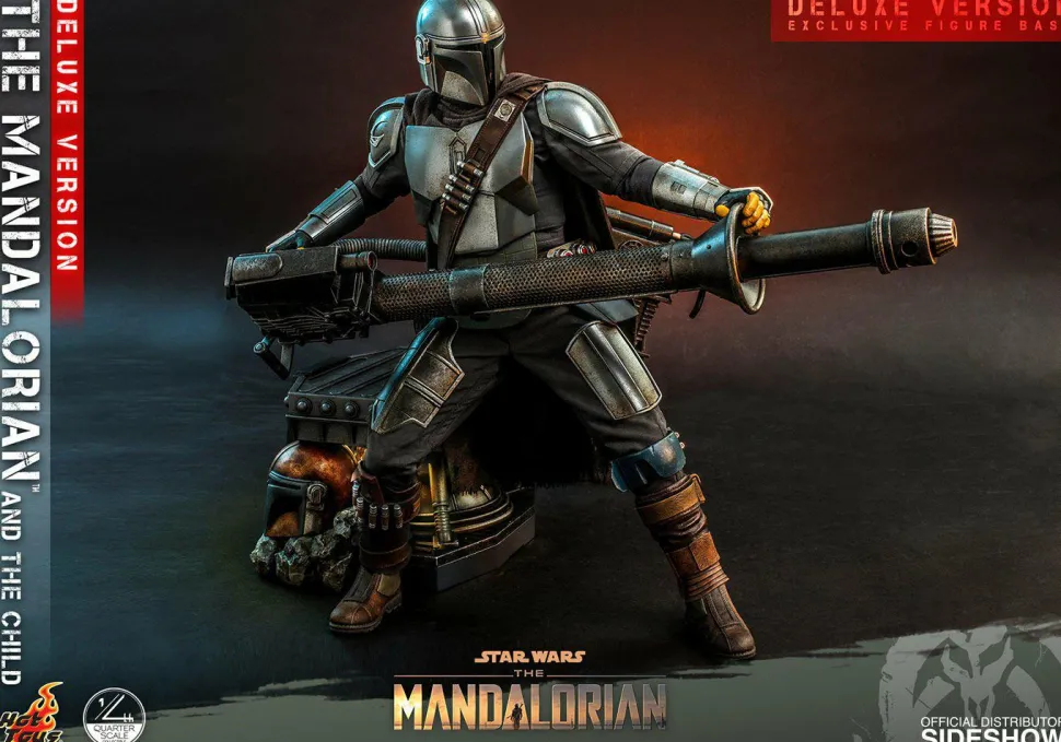 Star Wars: The Mandalorian - The Mandalorian & The Child Deluxe 1/4 Scale Hot Toys Action Figure 2-Pack (Int Sales Only)