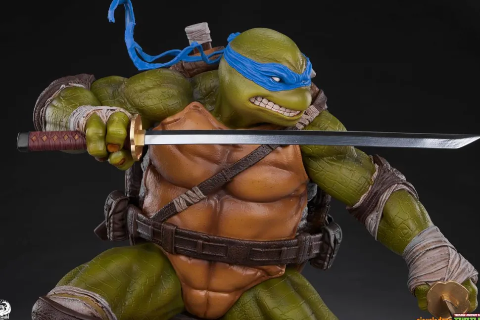 Teenage Mutant Ninja Turtles - Leonardo 1/3 Scale Statue