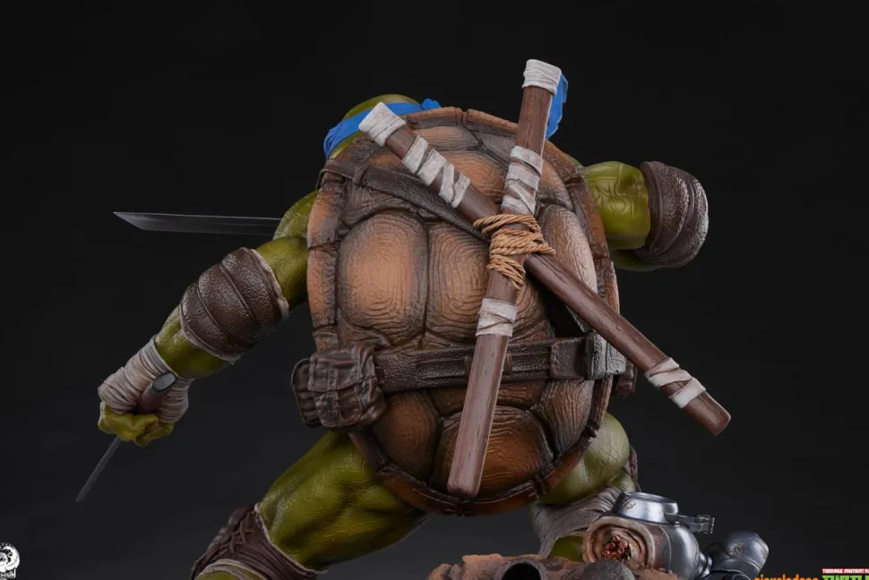 Teenage Mutant Ninja Turtles - Leonardo 1/3 Scale Statue