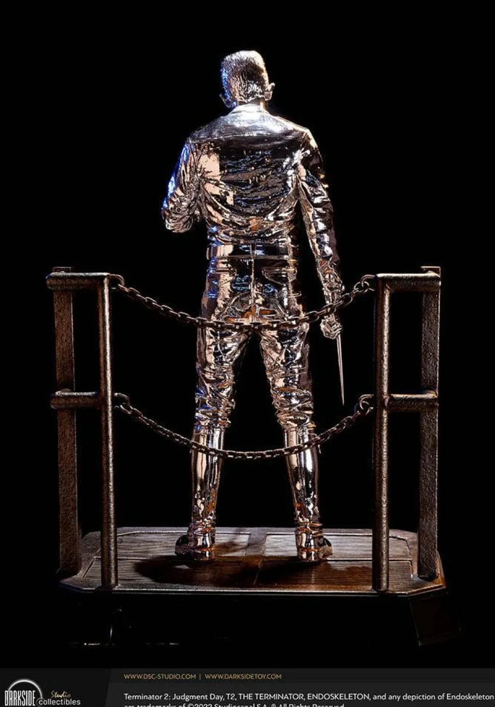 Terminator 2: Judgement Day - T-1000 Liquid Metal 1/3 Scale Statue