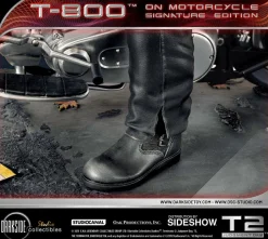 Terminator 2: Judgment Day - T-800 on Motorcycle 1/4 Scale Diorama Statue