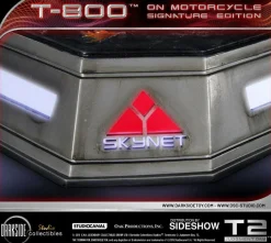 Terminator 2: Judgment Day - T-800 on Motorcycle 1/4 Scale Diorama Statue