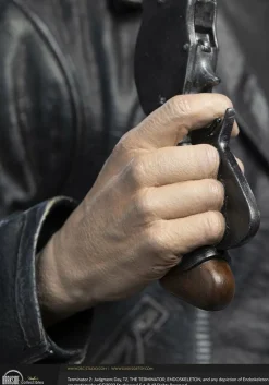 Terminator 2: Judgment Day - T-800 1/3 Scale Statue