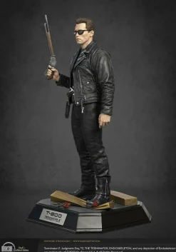 Terminator 2: Judgment Day - T-800 1/3 Scale Statue