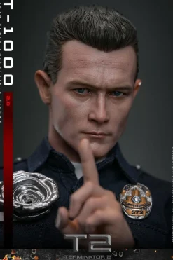 Terminator 2: Judgment Day - T-1000 (2.0) 1/6th Scale Hot Toys Action Figure