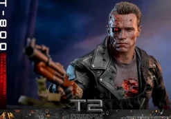 Terminator 2: Judgment Day - T-800 (Battle Damaged Version 2.0) 1/6th Scale Hot Toys Action Figure