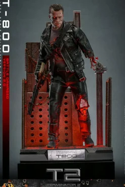 Terminator 2: Judgment Day - T-800 (Battle Damaged Version 2.0) 1/6th Scale Hot Toys Action Figure