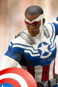 The Avengers - Sam Wilson Captain America 1/10th Scale ArtFX Statue