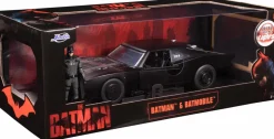 The Batman (2022) - Batman with Batmobile Searchlight Hollywood Rides 1/18th Scale Die-Cast Vehicle Replica
