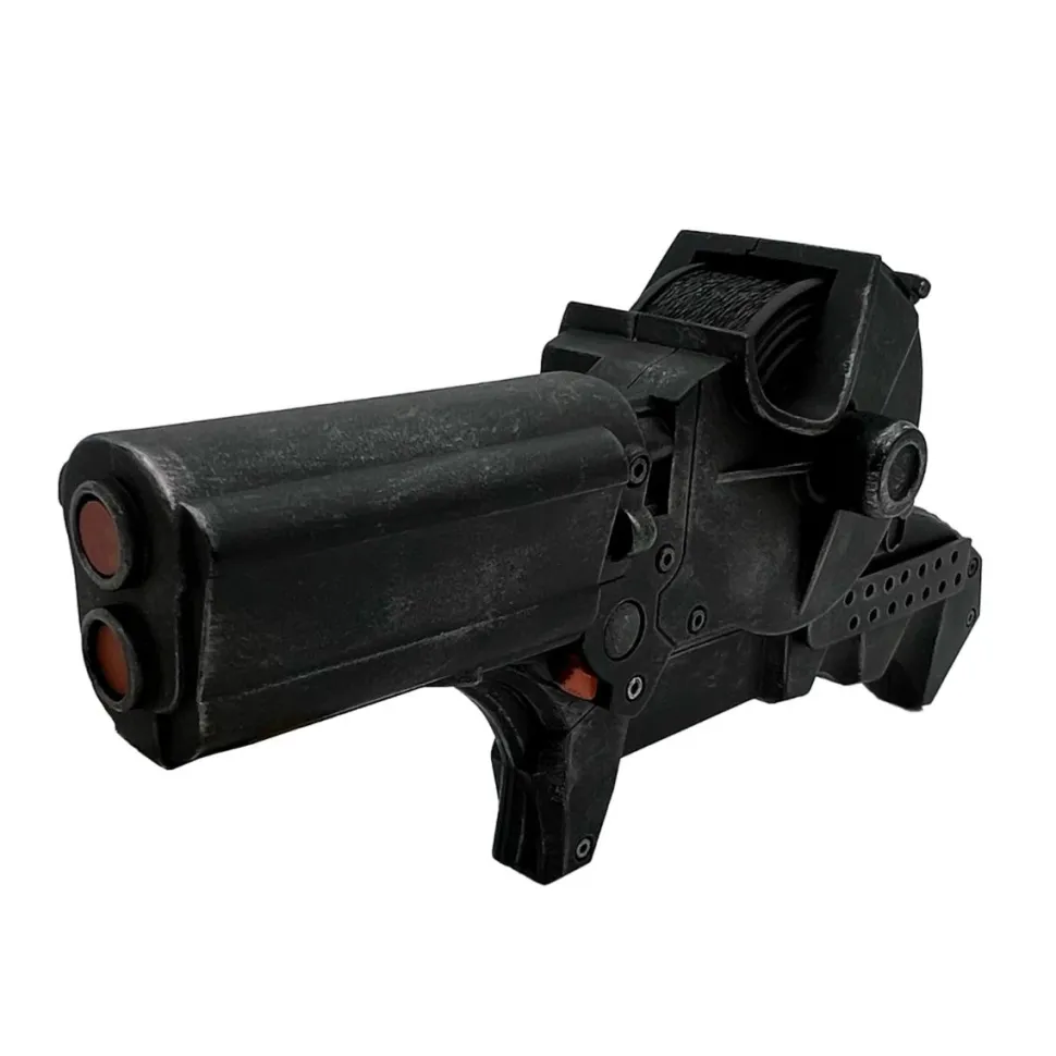 The Batman (2022) - Grapple Launcher 1:1 Scale Life-Size Prop Replica