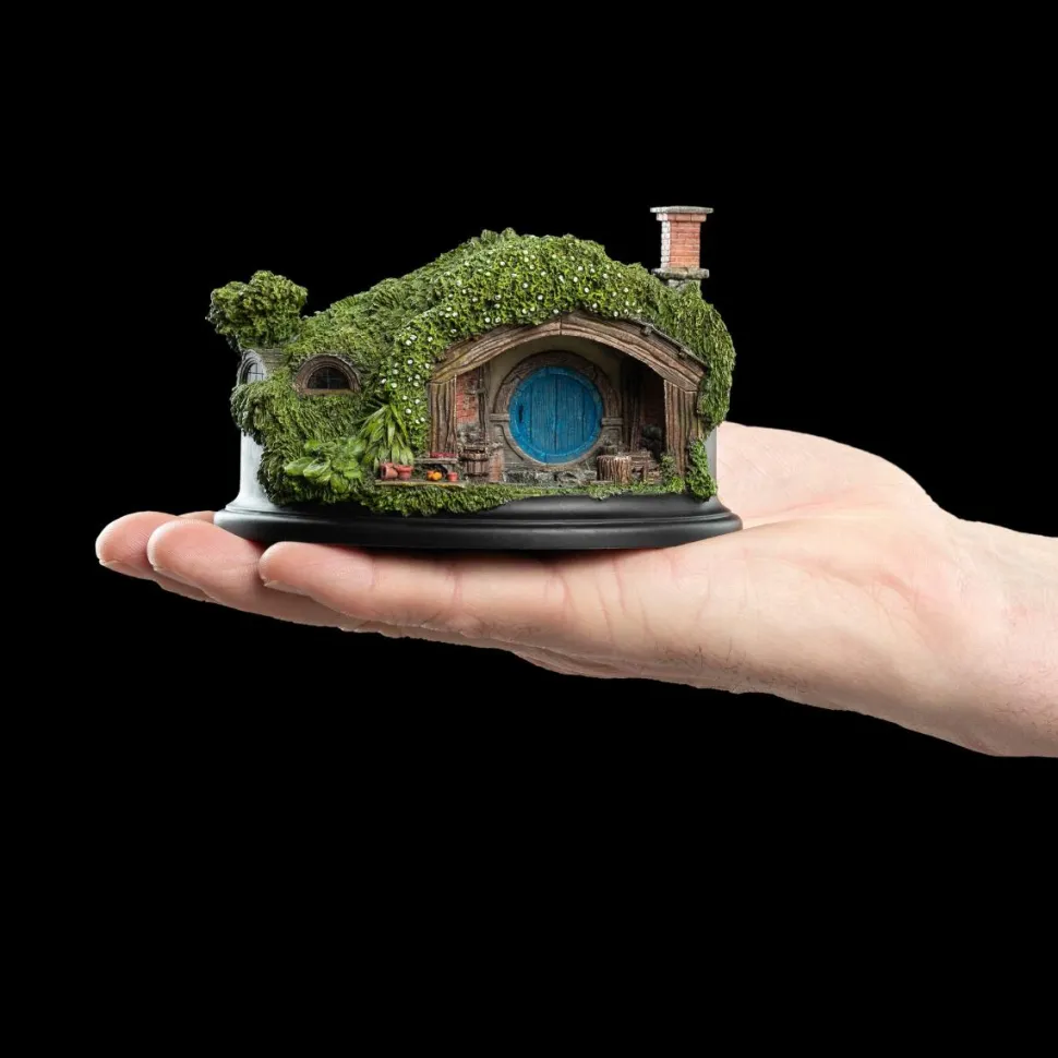 The Hobbit - #1 Hill Lane Hobbit Hole 4" Diorama Statue