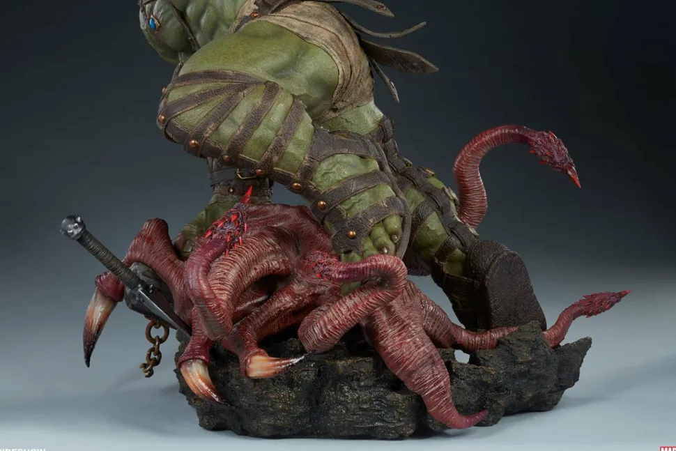 The Incredible Hulk - Gladiator Hulk 26” Maquette Statue
