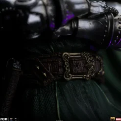 The Infinity Gauntlet - Doctor Doom Deluxe Edition 1/10th Scale Statue