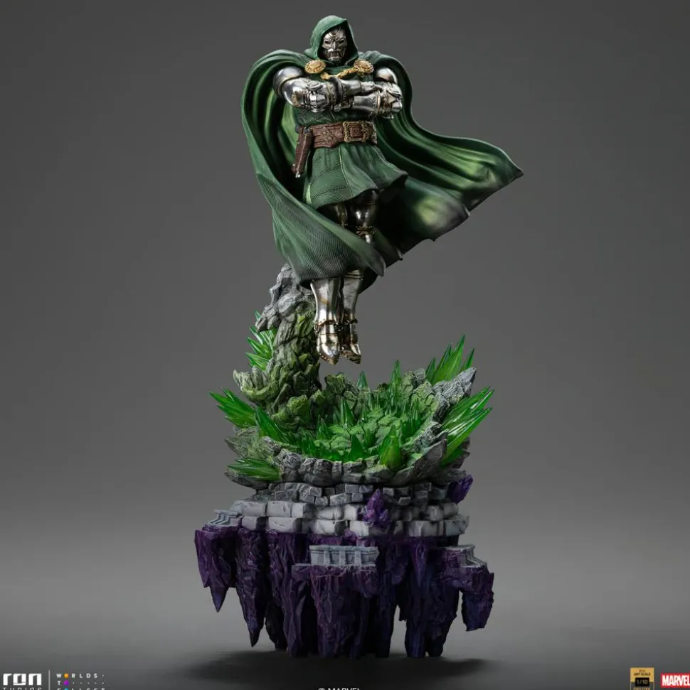 The Infinity Gauntlet - Doctor Doom Deluxe Edition 1/10th Scale Statue