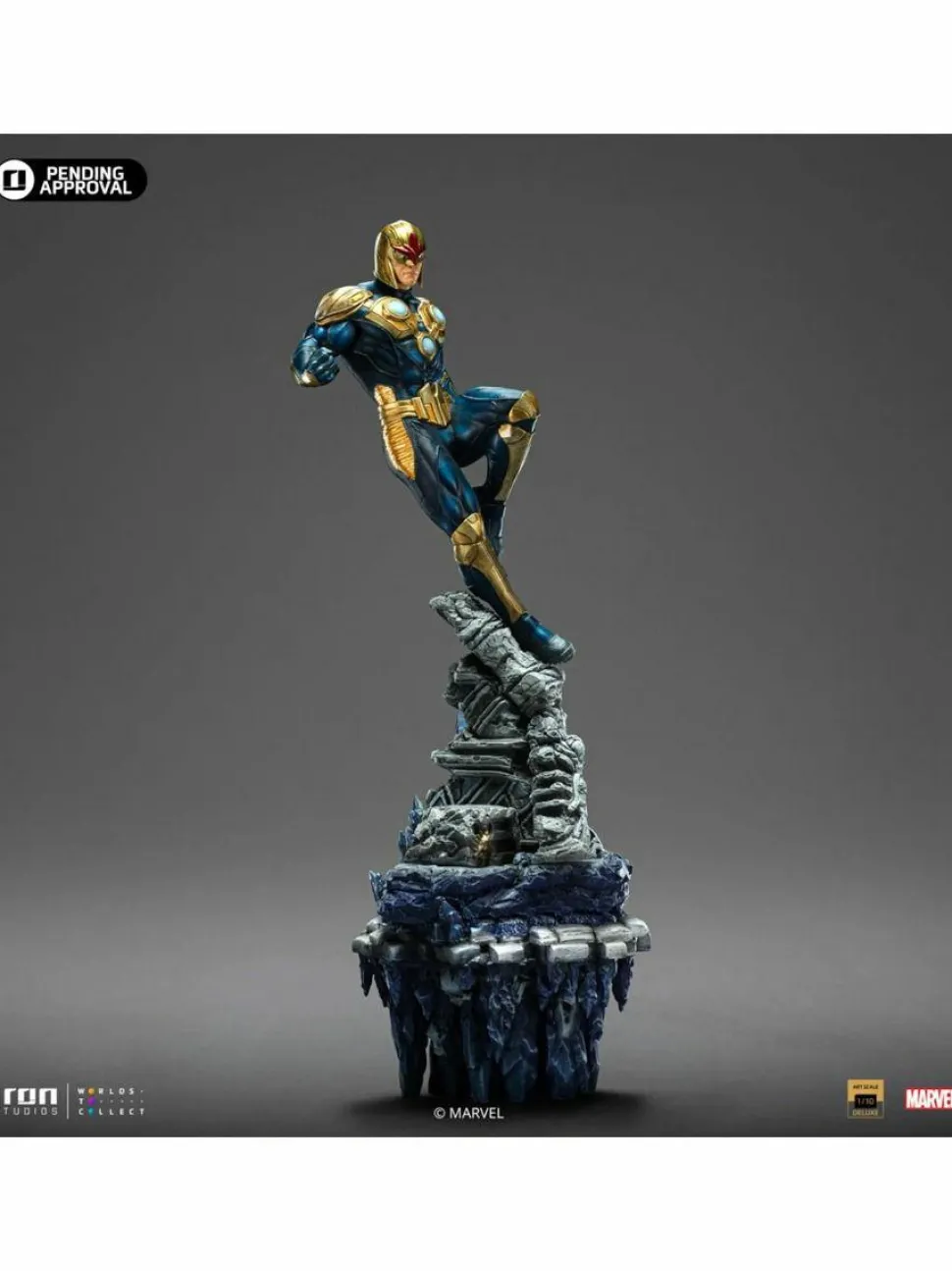 The Infinity Gauntlet - Nova Deluxe 1/10th Scale Statue