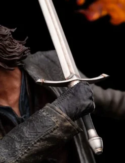 The Lord of the Rings - Aragorn Figures of Fandom 1/8th Scale PVC Statue