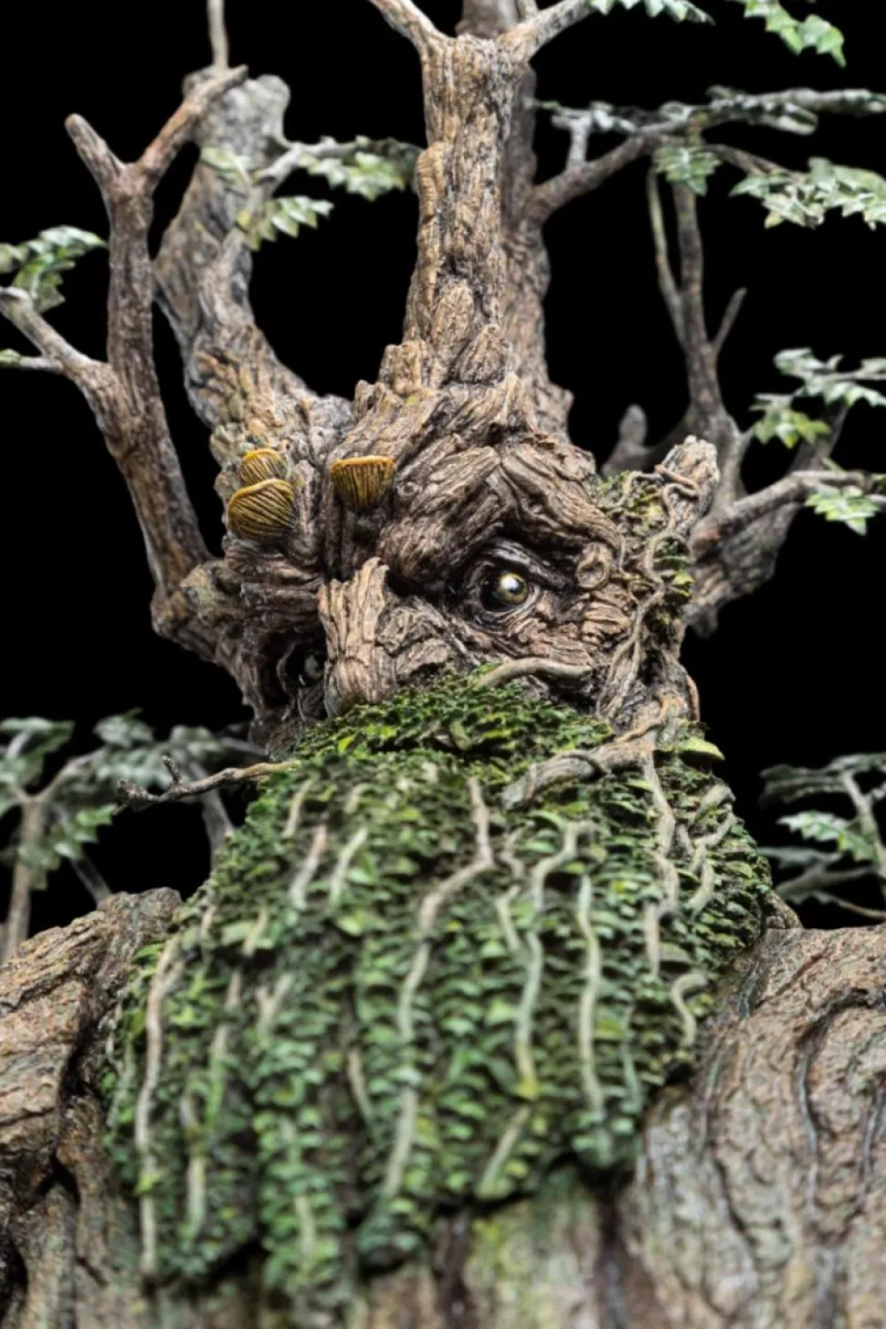 The Lord of the Rings - Leaflock the Ent 1/6th Scale Statue