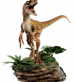 The Lost World: Jurassic Park - Velociraptor Deluxe 1/10th Scale Statue