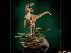 The Lost World: Jurassic Park - Velociraptor Deluxe 1/10th Scale Statue