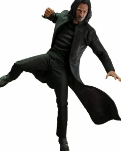 The Matrix Resurrections - Neo 1/6th Scale Hot Toys Action Figure (2022 Toy Fair Exclusive)