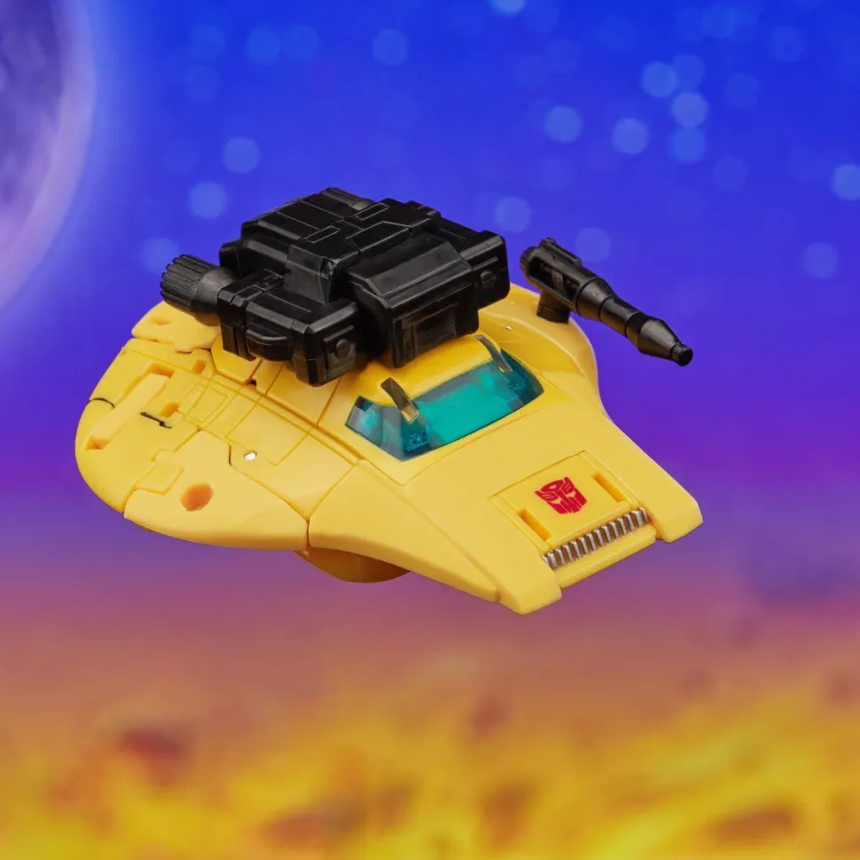 The Transformers (1984) - Origin Bumblebee Legacy United Deluxe Class 5.5" Action Figure