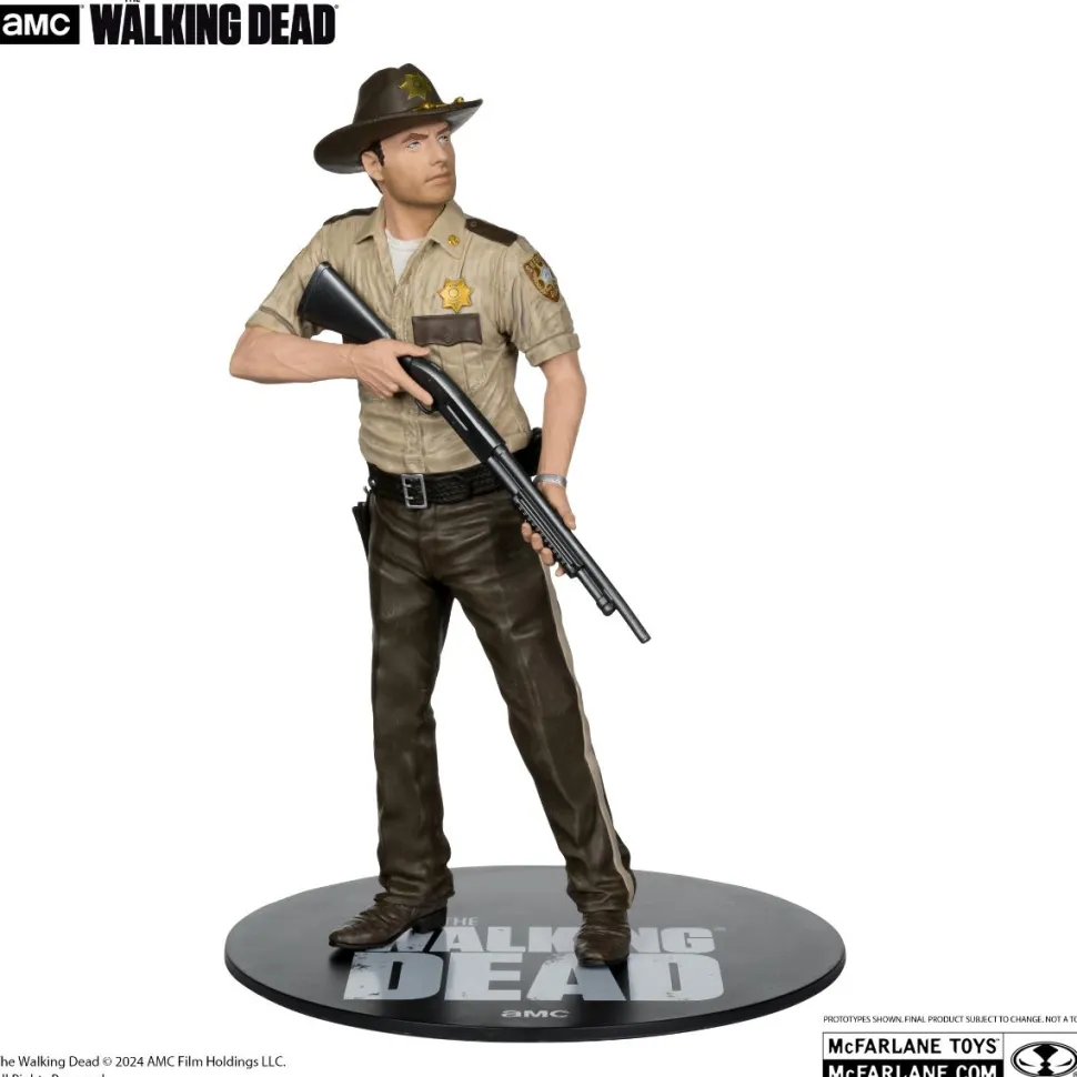The Walking Dead (2010) - Rick Grimes (Season 1) 1/8th Scale PVC Posed Figure