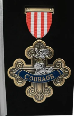 The Wizard of Oz - The Cowardly Lion Courage Medal 7” Prop Replica