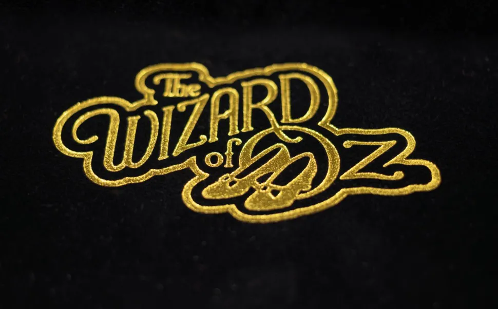 The Wizard of Oz - The Cowardly Lion Courage Medal 7” Prop Replica