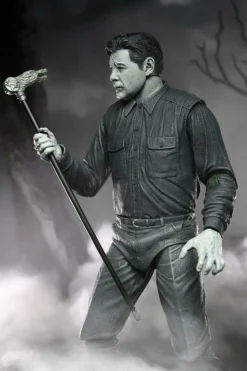 The Wolf Man (1941) - Wolf Man (Black & White) Ultimate 7
