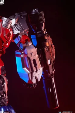 Transformers - Optimus Prime Deluxe 28