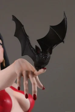 Vampirella - Vampirella 1/6th Scale Statue by Jose Gonzalez