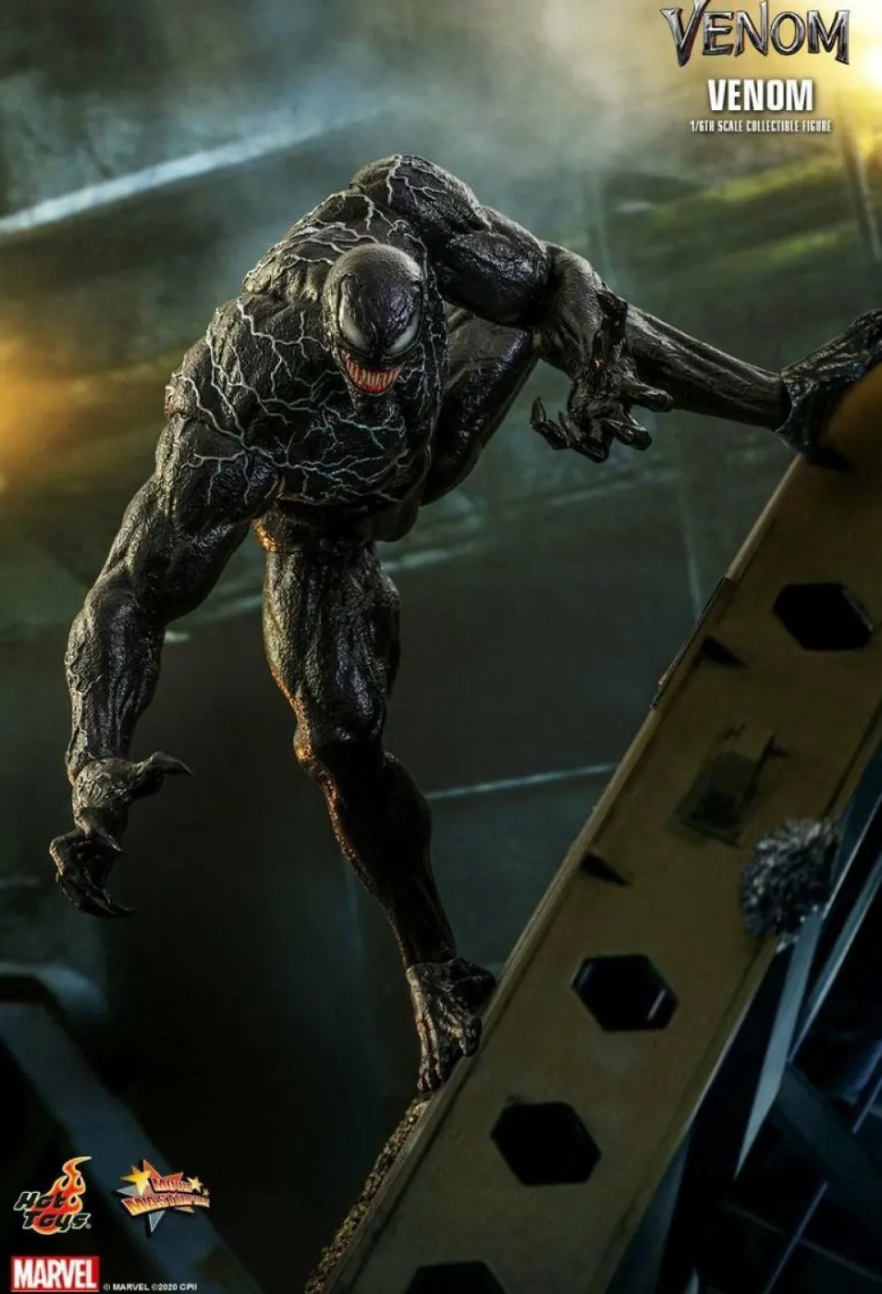 Venom - Venom 1/6th Scale Hot Toys Action Figure