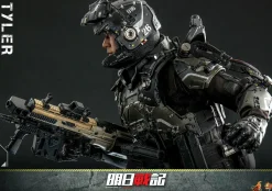 Warriors of Future (2022) - Tyler 1/6th Scale Hot Toys Action Figure