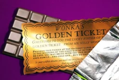 Willy Wonka & the Chocolate Factory - Golden Ticket, Wonka Bar & Everlasting Gobstopper Replica Set