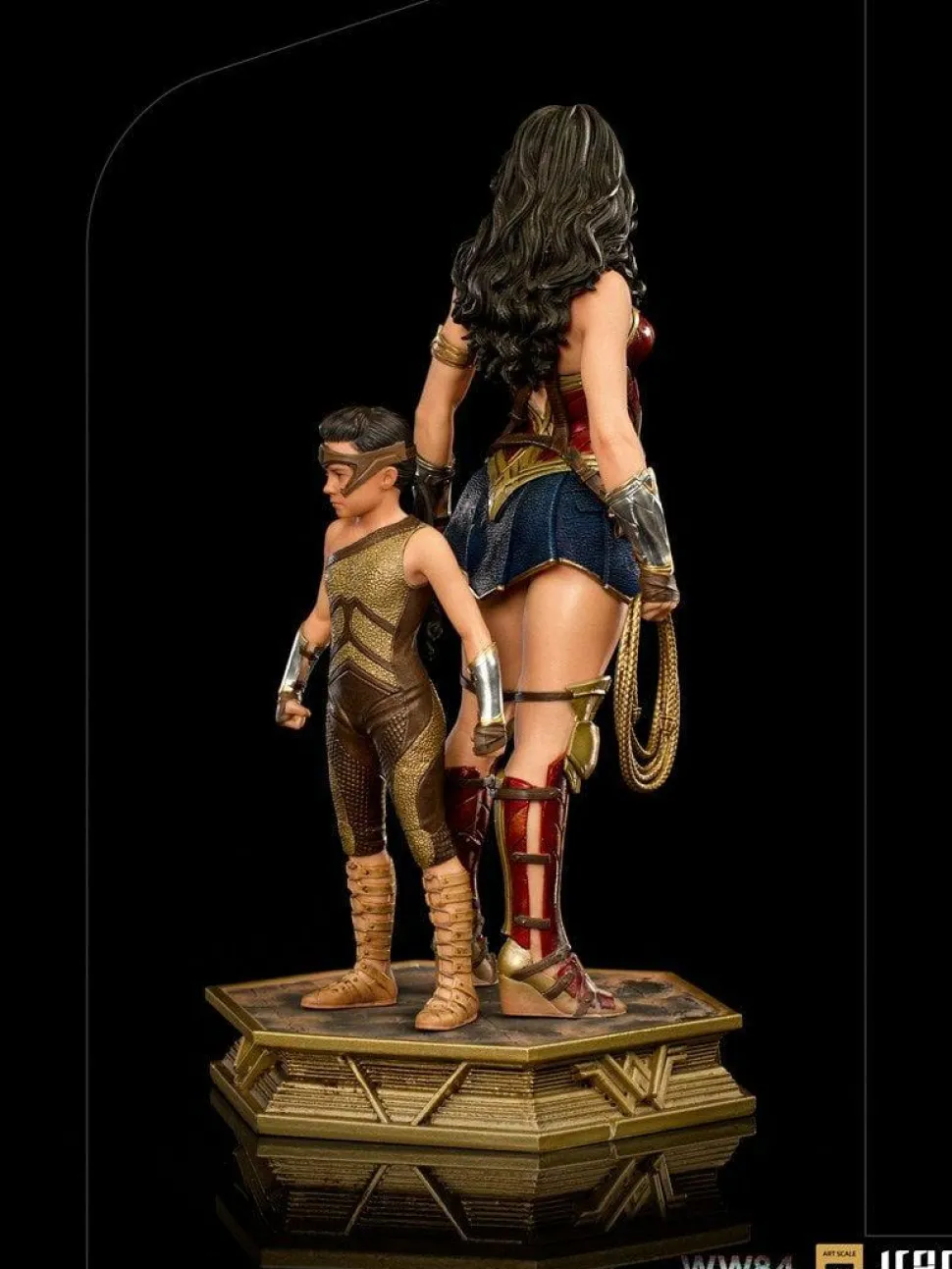 Wonder Woman 1984 - Wonder Woman & Young Diana Deluxe 1/10th Scale Statue