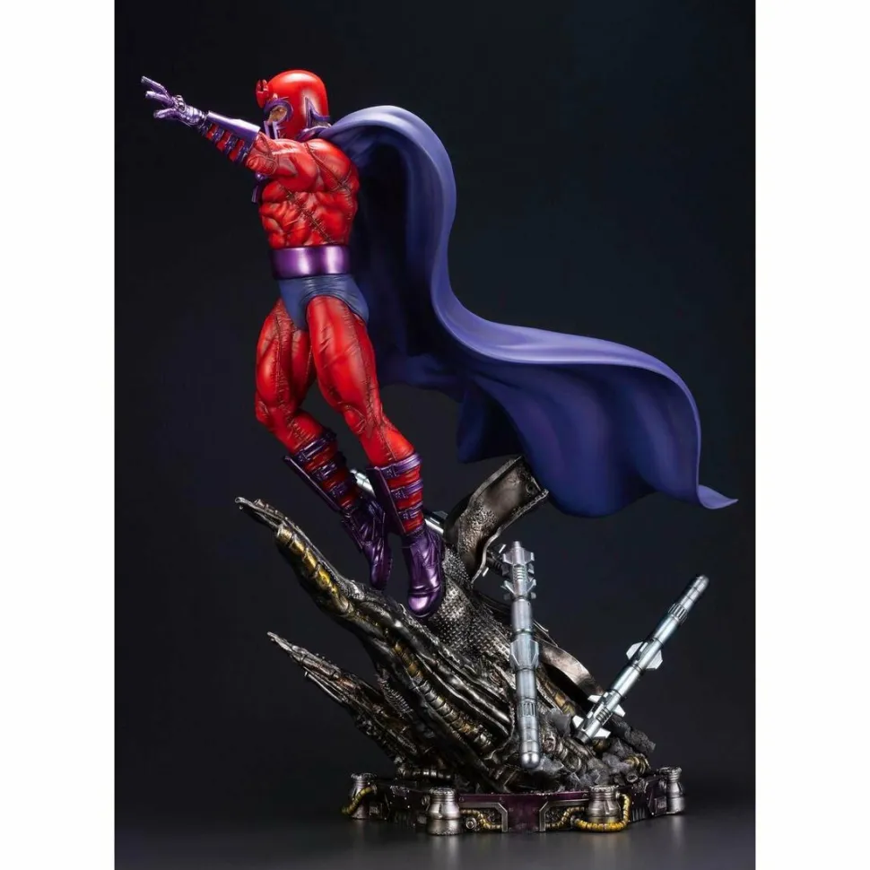 X-Men - Magneto Fine Art 1/6th Scale Statue